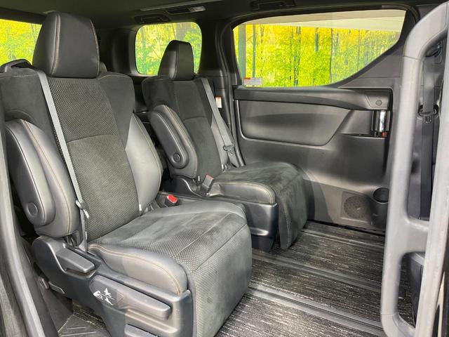 アルファード ２．５Ｓ　タイプゴールド　サンルーフ　純正９型ＤＡ　後席モニター　両側電動スライド　電動リアゲート　ＬＥＤヘッド　ＥＴＣ　ドラレコ　Ｂｌｕｅｔｏｏｔｈ　衝突軽減装置　レーダークルーズ　リアオートエアコン　電動パーキング（9枚目）