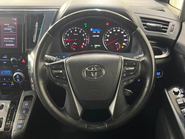 アルファード ２．５Ｓ　タイプゴールド　サンルーフ　純正９型ＤＡ　後席モニター　両側電動スライド　電動リアゲート　ＬＥＤヘッド　ＥＴＣ　ドラレコ　Ｂｌｕｅｔｏｏｔｈ　衝突軽減装置　レーダークルーズ　リアオートエアコン　電動パーキング（12枚目）