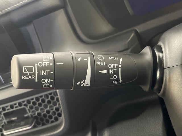 ステップワゴン ｅ：ＨＥＶスパーダ　登録済未使用車　純正１１．４型ナビ　両側電動スライド　レーダークルーズ　ブラインドスポットモニター　衝突軽減装置　ＬＥＤヘッド　Ｂｌｕｅｔｏｏｔｈ　フルセグＴＶ　シートヒーター　電動リアゲート（28枚目）