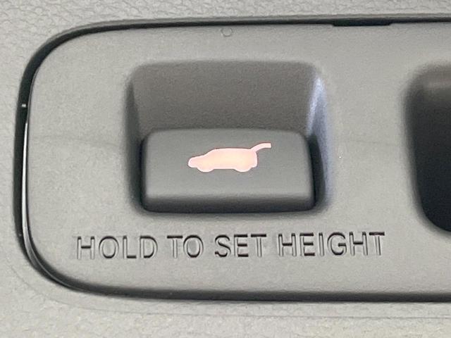 ステップワゴン ｅ：ＨＥＶスパーダ　登録済未使用車　純正１１．４型ナビ　両側電動スライド　レーダークルーズ　ブラインドスポットモニター　衝突軽減装置　ＬＥＤヘッド　Ｂｌｕｅｔｏｏｔｈ　フルセグＴＶ　シートヒーター　電動リアゲート（37枚目）