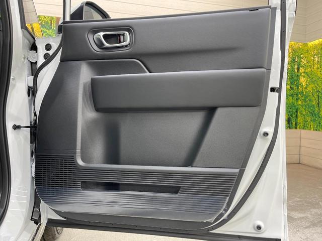 ステップワゴン ｅ：ＨＥＶスパーダ　登録済未使用車　純正１１．４型ナビ　両側電動スライド　レーダークルーズ　ブラインドスポットモニター　衝突軽減装置　ＬＥＤヘッド　Ｂｌｕｅｔｏｏｔｈ　フルセグＴＶ　シートヒーター　電動リアゲート（46枚目）