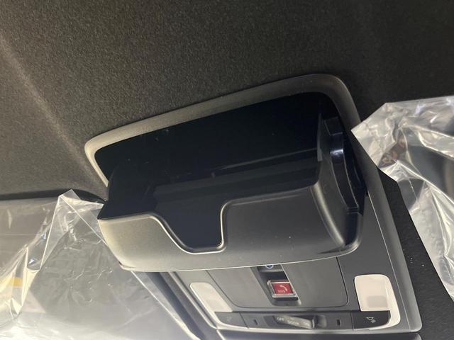 ステップワゴン ｅ：ＨＥＶスパーダ　登録済未使用車　純正１１．４型ナビ　両側電動スライド　レーダークルーズ　ブラインドスポットモニター　衝突軽減装置　ＬＥＤヘッド　Ｂｌｕｅｔｏｏｔｈ　フルセグＴＶ　シートヒーター　電動リアゲート（63枚目）