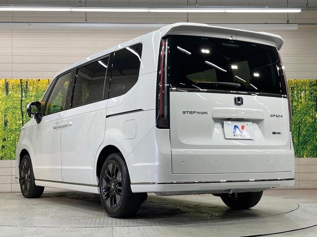 ステップワゴン ｅ：ＨＥＶスパーダ　登録済未使用車　純正１１．４型ナビ　両側電動スライド　レーダークルーズ　ブラインドスポットモニター　衝突軽減装置　ＬＥＤヘッド　Ｂｌｕｅｔｏｏｔｈ　フルセグＴＶ　シートヒーター　電動リアゲート（68枚目）