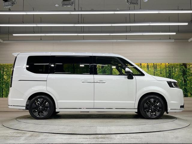 ステップワゴン ｅ：ＨＥＶスパーダ　登録済未使用車　純正１１．４型ナビ　両側電動スライド　レーダークルーズ　ブラインドスポットモニター　衝突軽減装置　ＬＥＤヘッド　Ｂｌｕｅｔｏｏｔｈ　フルセグＴＶ　シートヒーター　電動リアゲート（69枚目）