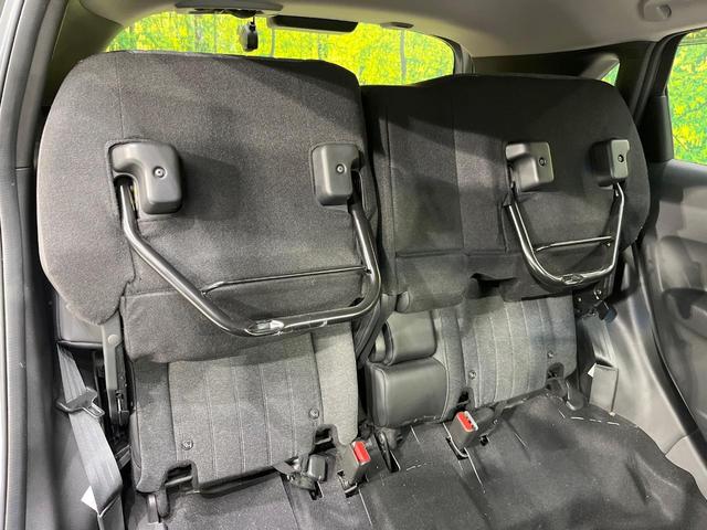 フィット ｅ：ＨＥＶホーム　純正８型ナビ　ＥＴＣ　ドラレコ　レーダークルーズ　ＬＥＤヘッド　衝突軽減装置　バックカメラ　オートエアコン　電動パーキング　オートホールド　スマートキー　プッシュスタート　フルセグＴＶ（43枚目）