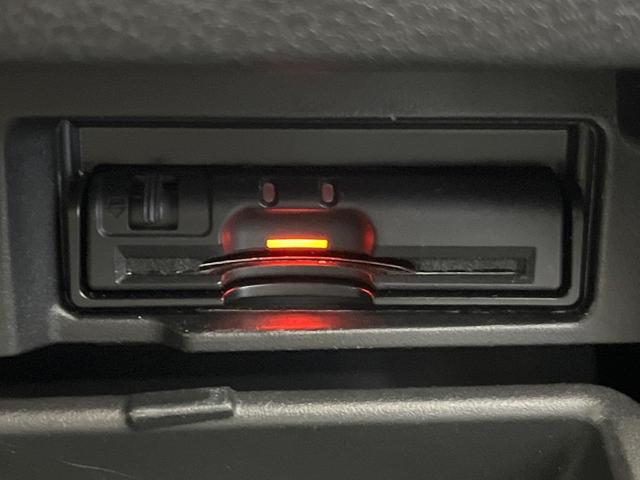 セレナ ハイウェイスター　２トーンカラー　両側電動ドア　純正９型ナビ　後席モニター　全周囲カメラ　衝突軽減　プロパイロット　禁煙車　ドラレコ　コーナーセンサー　スマートキー　ＬＥＤヘッド　ＥＴＣ　純正１６インチアルミ（7枚目）