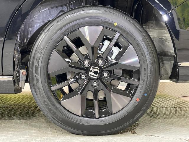 ステップワゴン スパーダ　純正１１．４型ナビ　両側電動スライド　ブラインドスポットモニター　衝突軽減装置　レーダークルーズ　ＬＥＤヘッド　電動リアゲート　シートヒーター　合皮シート　オットマン　Ｂｌｕｅｔｏｏｔｈ　フルセグＴＶ（50枚目）