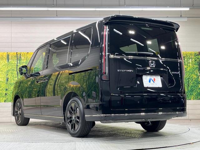 ステップワゴン スパーダ　純正１１．４型ナビ　両側電動スライド　ブラインドスポットモニター　衝突軽減装置　レーダークルーズ　ＬＥＤヘッド　電動リアゲート　シートヒーター　合皮シート　オットマン　Ｂｌｕｅｔｏｏｔｈ　フルセグＴＶ（68枚目）