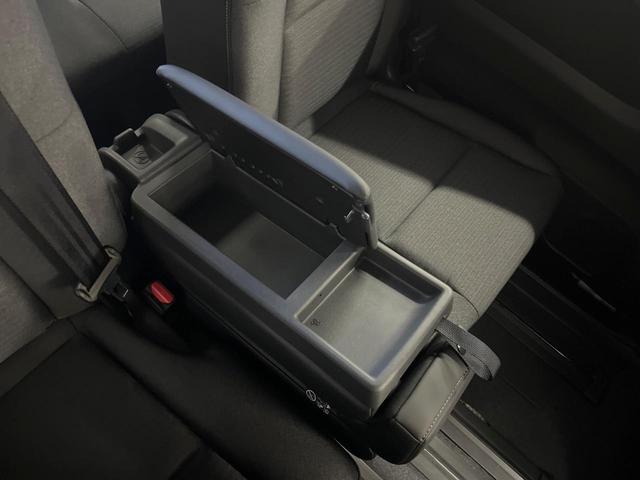 セレナ ハイウェイスターＶ　登録済未使用車　純正１２．３型ナビ　両側電動スライド　全周囲カメラ　衝突軽減　レーダークルーズ　ハーフレザーシート　ドラレコ　コーナーセンサー　スマートキー　ＬＥＤヘッド　ビルトインＥＴＣ（39枚目）