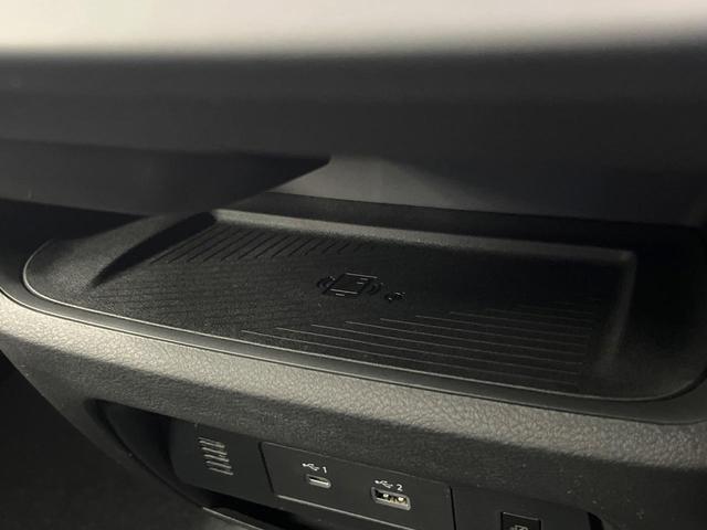 セレナ ハイウェイスターＶ　登録済未使用車　純正１２．３型ナビ　両側電動スライド　全周囲カメラ　衝突軽減　レーダークルーズ　ハーフレザーシート　ドラレコ　コーナーセンサー　スマートキー　ＬＥＤヘッド　ビルトインＥＴＣ（45枚目）