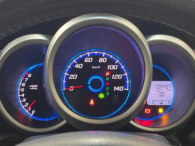 Ｎ－ＢＯＸカスタム Ｇ・ターボＡパッケージ　純正ナビ　両側電動スライド　衝突軽減装置　ＨＩＤヘッド　ＥＴＣ　クルーズコントロール　Ｂｌｕｅｔｏｏｔｈ　１５インチアルミホイール　オートエアコン　スマートキー　プッシュスタート　シートリフター（30枚目）