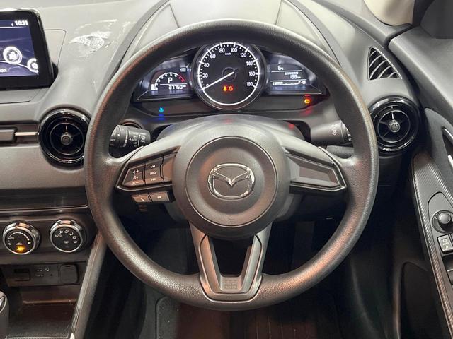 ＭＡＺＤＡ２ １５Ｓ　スマートエディション　純正コネクトナビ　全周囲カメラ　衝突被害軽減システム　禁煙車　ドラレコ　スマートキー　ＬＥＤヘッド　車線逸脱警報　オートライト　Ｂｌｕｅｔｏｏｔｈ　アイドリングストップ　電動格納ミラー（11枚目）