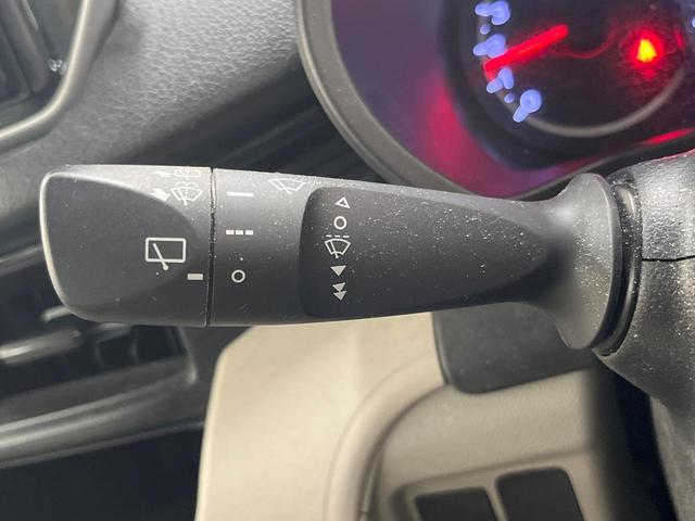 ムーヴ Ｌ　ＳＡＩＩ　ＳＤナビ　バックカメラ　衝突被害軽減装置　禁煙車　ＥＴＣ　Ｂｌｕｅｔｏｏｔｈ　ＣＤ　ＤＶＤ再生　フルセグ　キーレスエントリー　電動格納ドアミラー　横滑り防止装置　アイドリングストップ（31枚目）