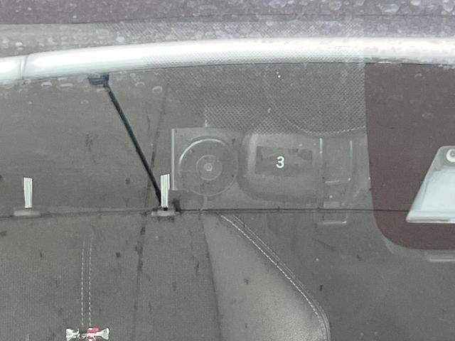 ヴィッツ ＧＲスポーツＧＲ　５ＭＴ　ディスプレイオーディオ　衝突軽減装置　ＥＴＣ　バックカメラ　ＬＥＤヘッド　デジタルミラー　スマートキー　プッシュスタート　オートエアコン　電動格納ドアミラー　オートライト（24枚目）