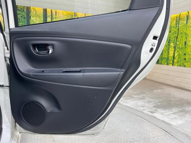 ヴィッツ ＧＲスポーツＧＲ　５ＭＴ　ディスプレイオーディオ　衝突軽減装置　ＥＴＣ　バックカメラ　ＬＥＤヘッド　デジタルミラー　スマートキー　プッシュスタート　オートエアコン　電動格納ドアミラー　オートライト（36枚目）