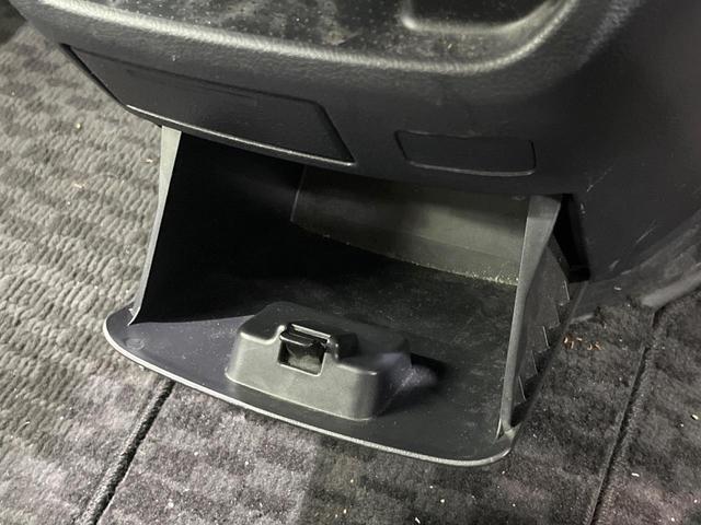 ノア X スマートエディション 純正8型ナビ 後席モニター 両側電動スライド ドラレコ バックカメラ HIDヘッド Bluetooth ETC スマートキー プッシュスタート オートエアコン プライバシーガラス(43枚目)