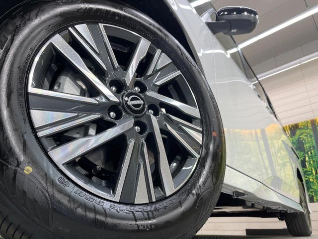 セレナ e-パワー ハイウェイスターV 登録済未使用車 2トーンカラー 純正12.3型ナビ 全周囲カメラ プロパイロット 両側電動スライド デジタルミラー ETC ドラレコ Bluetooth LEDヘッド 電動パーキング 衝突軽減装置(14枚目)