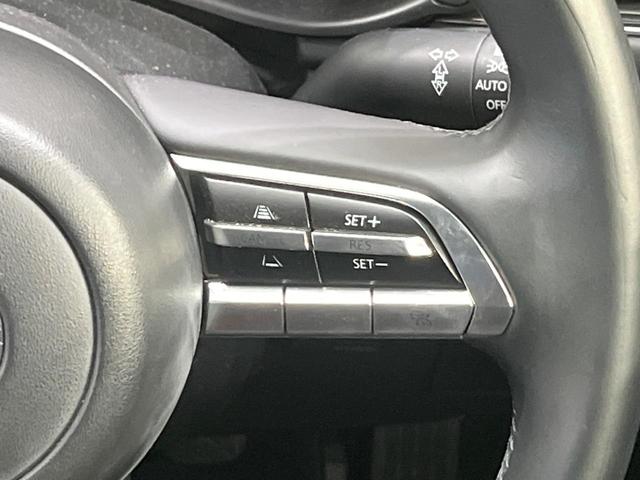 MAZDA3ファストバック 15Sツーリング MT車 純正SDナビ 全周囲カメラ 衝突被害軽減システム レーダークルーズ 禁煙車 コーナーセンサー スマートキー LEDヘッド ビルトインETC オートハイビーム 車線逸脱警報 オートライト(6枚目)