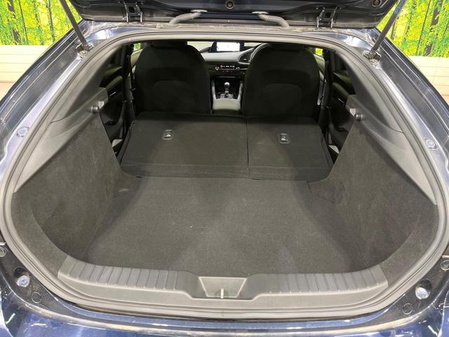 MAZDA3ファストバック 15Sツーリング MT車 純正SDナビ 全周囲カメラ 衝突被害軽減システム レーダークルーズ 禁煙車 コーナーセンサー スマートキー LEDヘッド ビルトインETC オートハイビーム 車線逸脱警報 オートライト(10枚目)