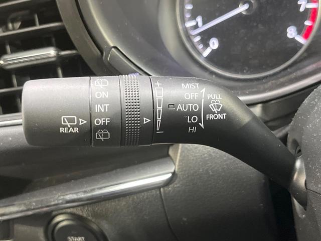 MAZDA3ファストバック 15Sツーリング MT車 純正SDナビ 全周囲カメラ 衝突被害軽減システム レーダークルーズ 禁煙車 コーナーセンサー スマートキー LEDヘッド ビルトインETC オートハイビーム 車線逸脱警報 オートライト(32枚目)