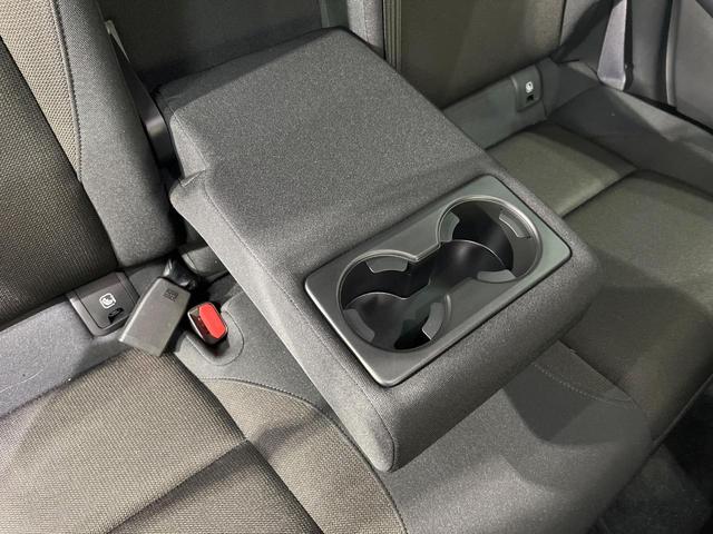 MAZDA3ファストバック 15Sツーリング MT車 純正SDナビ 全周囲カメラ 衝突被害軽減システム レーダークルーズ 禁煙車 コーナーセンサー スマートキー LEDヘッド ビルトインETC オートハイビーム 車線逸脱警報 オートライト(46枚目)