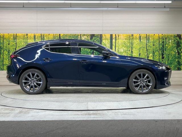 MAZDA3ファストバック 15Sツーリング MT車 純正SDナビ 全周囲カメラ 衝突被害軽減システム レーダークルーズ 禁煙車 コーナーセンサー スマートキー LEDヘッド ビルトインETC オートハイビーム 車線逸脱警報 オートライト(52枚目)