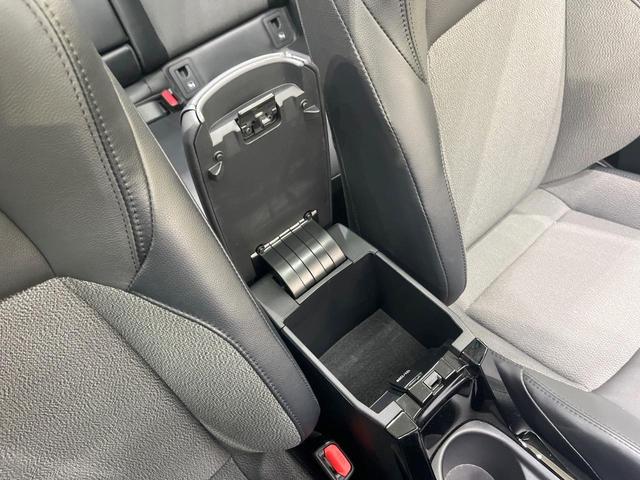 カローラクロス ハイブリッド　Ｚ　純正１０型ＤＡ　ガラスルーフ　全周囲カメラ　衝突被害軽減システム　レーダークルーズ　禁煙車　電動リアゲート　ハーフレザーシート　パワーシート　ドラレコ　コーナーセンサー　スマートキー　ＬＥＤヘッド（59枚目）