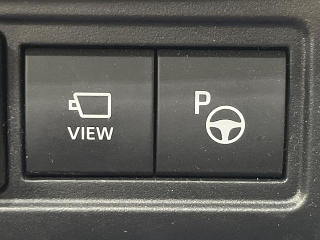 カローラクロス ハイブリッド　Ｚ　純正１０型ＤＡ　ガラスルーフ　全周囲カメラ　衝突被害軽減システム　レーダークルーズ　禁煙車　電動リアゲート　ハーフレザーシート　パワーシート　ドラレコ　コーナーセンサー　スマートキー　ＬＥＤヘッド（61枚目）