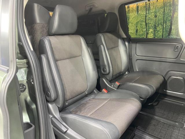 フリード クロスター　ブラックスタイル　６人　純正９型ナビ　後席モニター　両側電動スライド　衝突軽減装置　レーダークルーズ　ＬＥＤヘッド　フルセグＴＶ　Ｂｌｕｅｔｏｏｔｈ　ＥＴＣ　ドラレコ　純正１５インチアルミホイール　オートエアコン（9枚目）