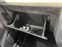 Ｓ　純正ナビ　衝突軽減装置　バックカメラ　ＥＴＣ　シートヒーター　Ｂｌｕｅｔｏｏｔｈ　フルセグＴＶ　オートエアコン　キーレス　アイドリングストップ　シートリフター　電動格納ドアミラー　横滑り防止装置（43枚目）