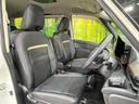 運転席シート廻りは使用感も少なく、良好な状態となっています。前オーナー様が丁寧に使っていたことがよくわかりますね。