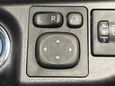 【電動格納ミラー】サイドミラーは電動格納式となっており、狭い駐車場でもキズがつくリスクを抑えられます。