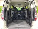 ラゲッジルームは、大容量のスペースを確保。普段のお買い物からレジャーまで、幅広く活躍してくれます!また、リアシートを倒すことでバリエーション豊かにお使いいただけます。