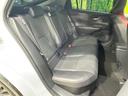 後部座席も気になるようなキズ・汚れやへたり等、大きなダメージはなく、良好な状態です。