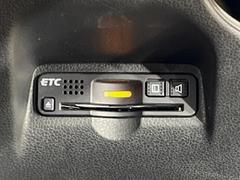 【ＥＴＣ】高速道路の料金所をストレスなく通過！話題のスポットやサービスエリアに多い「スマートIntercooler」利用時は必須のアイテムです。当店でセットアップを実施、ご納車当日からすぐにご利用いただけます！ 4