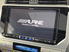 【ＢＩＧ−Ｘ９インチナビ】人気の大画面ＢＩＧ−Ｘナビを装備。専用設計で車内の雰囲気にマッチ！ナビ利用時のマップ表示は見やすく、テレビやＤＶＤは臨場感がアップ！いつものドライブがグッと楽しくなります♪ 3