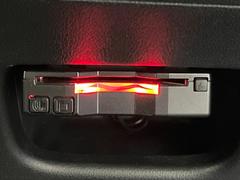 【ＥＴＣ】高速道路の料金所をストレスなく通過！話題のスポットやサービスエリアに多い「スマートIntercooler」利用時は必須のアイテムです。当店でセットアップを実施、ご納車当日からすぐにご利用いただけます！ 6