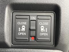 ��ξ¦�ѥ���饤�ɥɥ��ۥ��ޡ��ȥ����䱿ž�ʤΥ����å��Ǹ���ξ¦���饤�ɥɥ��γ��Ĥ���ǽ����ư�������Ϥ�����ƥɥ��򳫤���ɬ�פ�̵���������ʤ����ͤǤ��ñ�˳����Ĥ�Ǥ���Ŭ�Ǥ��� 4