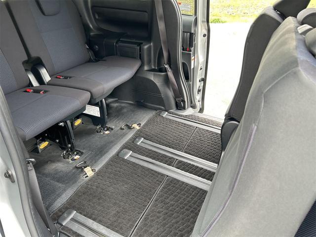 ヴォクシー Ｘ　ベースグレード「Ｘ」のウェルキャブ車「車いす仕様車　スロープタイプ　タイプ２　サードシート付」　福祉車両　スロープ　ドライブレコーダー（38枚目）