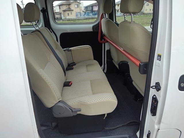 ＮＶ２００バネットバン 　福祉車両　スロープ　車いす１脚　サードシート無し　運転席エアバッグ　キーレスエントリー　パワーステアリング　両側スライドドア（27枚目）