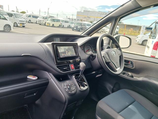 ノア Ｘ　タイプＩ　車イス２名仕様　全国対応１年間走行距離無制限保証　頸部衝撃緩和ヘッドレスト　オートマチックハイビーム　ＬＥＤヘッドランプ（22枚目）