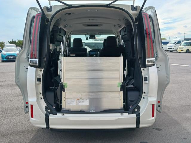 ノア Ｘ　タイプＩ　車イス２名仕様　全国対応１年間走行距離無制限保証　頸部衝撃緩和ヘッドレスト　オートマチックハイビーム　ＬＥＤヘッドランプ（47枚目）