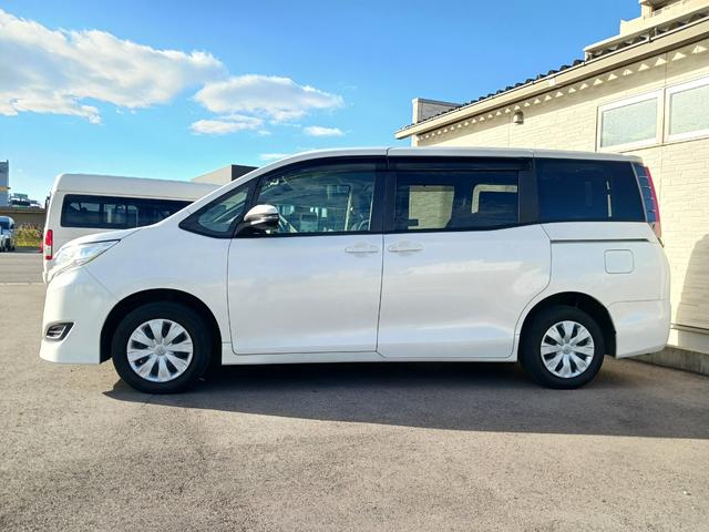 ノア Ｘ　タイプ２　サードシート付　福祉車両　車イス１名仕様　全国対応１年間走行距離無制限保証（5枚目）