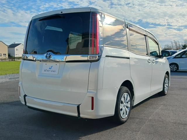 ノア Ｘ　タイプ２　サードシート付　福祉車両　車イス１名仕様　全国対応１年間走行距離無制限保証（6枚目）