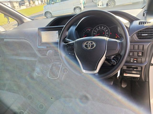 ノア Ｘ　タイプ２　サードシート付　福祉車両　車イス１名仕様　全国対応１年間走行距離無制限保証（15枚目）