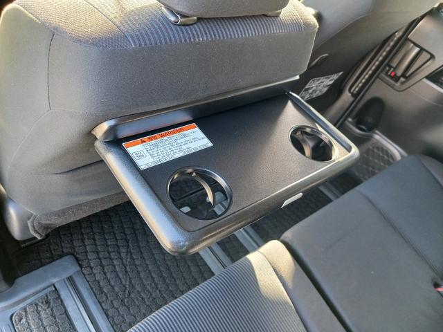 ノア Ｘ　タイプ２　サードシート付　福祉車両　車イス１名仕様　全国対応１年間走行距離無制限保証（27枚目）