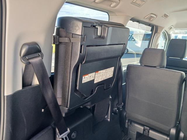 ノア Ｘ　タイプ２　サードシート付　福祉車両　車イス１名仕様　全国対応１年間走行距離無制限保証（52枚目）