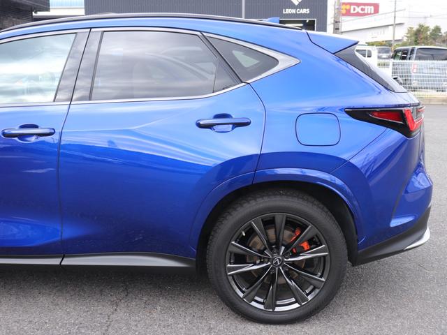 ＮＸ ＮＸ４５０ｈ＋　Ｆスポーツ　プリクラッシュ３眼ＬＥＤヘッド　サンルーフ　レザーシート　デジタルインナーミラー　パノラミックビューＢＳＭ　ＨＵＤ純正１４型ＤＡ地デジＢＴ音楽パドルＳ追従クルコン前後席シートヒーター　ルーフレール（13枚目）