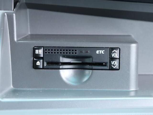 エスティマ 2.4アエラス 20thアニバーサリーエディション 中期モデル サンルーフ両側電動ドア後席モニター黒半革シート純正SDナビBカメラ地デジBT音楽スマートキーHIDヘッドFフォグ純正17インチAWビルトインETCウッドコンビHクルコン ステコン(49枚目)