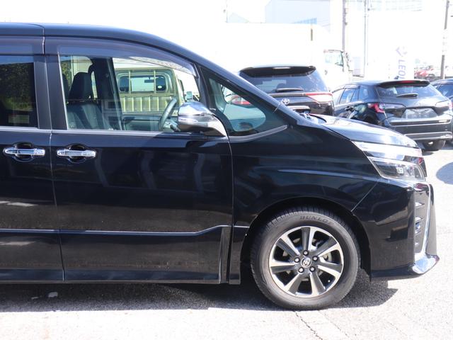 ヴォクシー ZS 煌II ワンオーナー後期モデル セーフティセンス両側電動ドアLEDヘッド社外ナビBカメラ地デジBT音楽 革巻きHクルーズコントロール ステアリングリモコン リアオートエアコンDバイザPガラス純正16AW(14枚目)